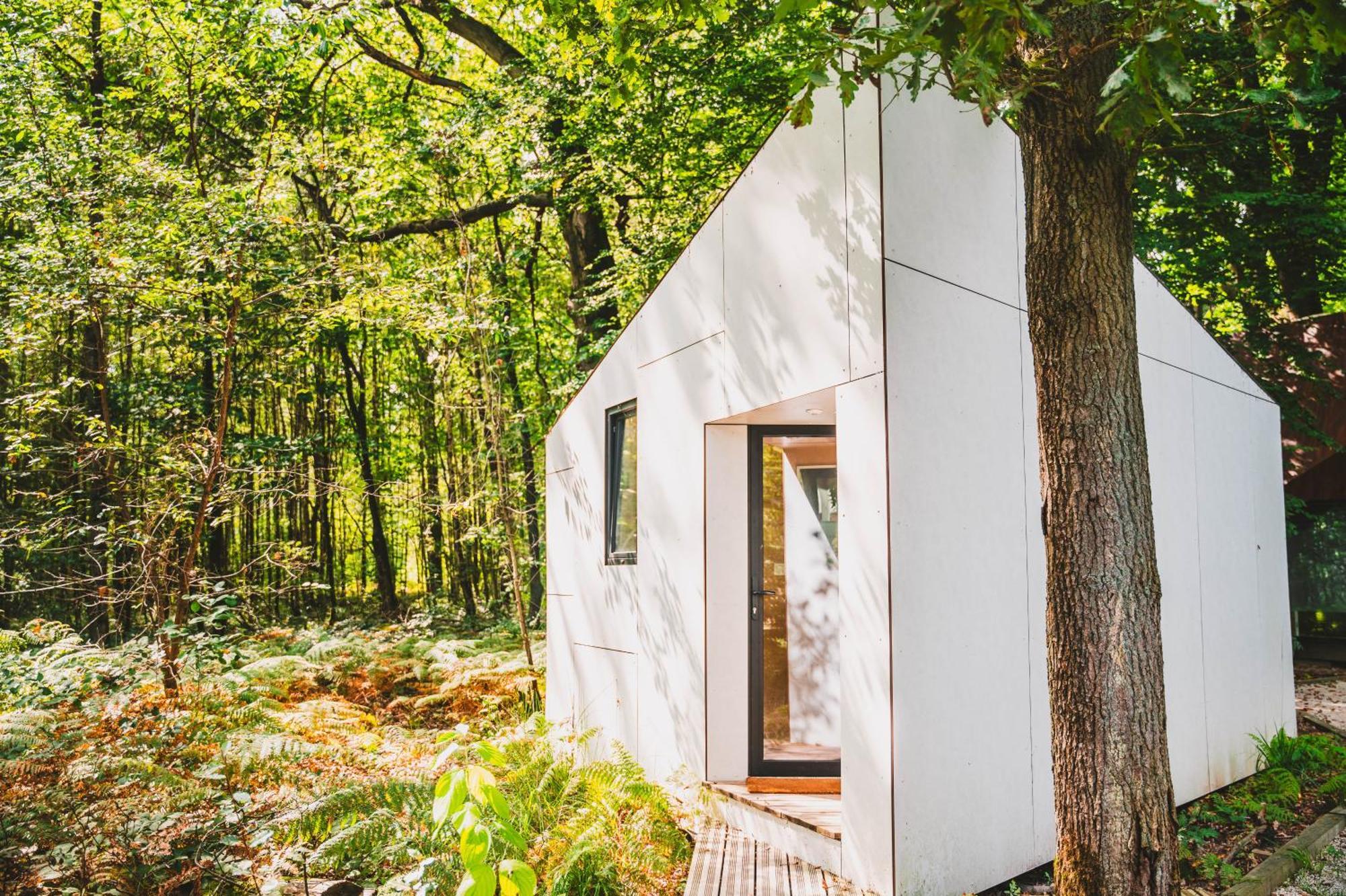 Utopia Village - Art & Nature Lodges Монс Екстериор снимка