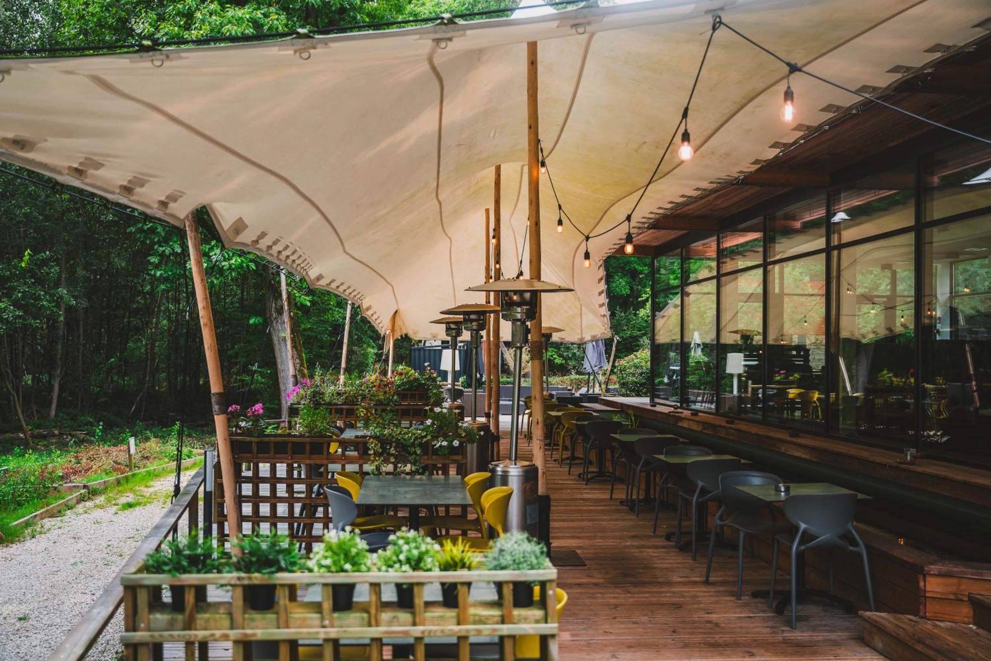 Utopia Village - Art & Nature Lodges Монс Екстериор снимка