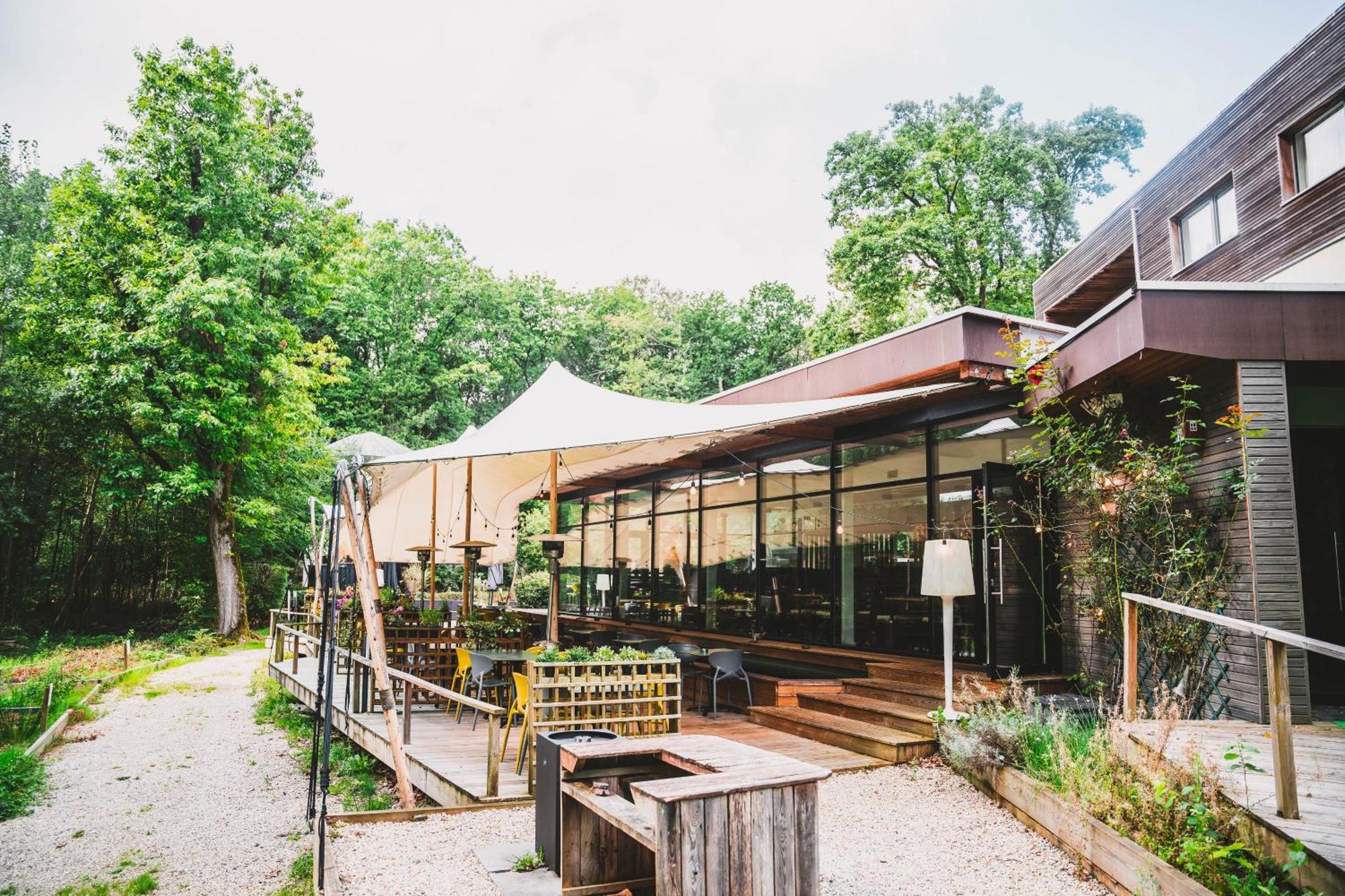 Utopia Village - Art & Nature Lodges Монс Екстериор снимка