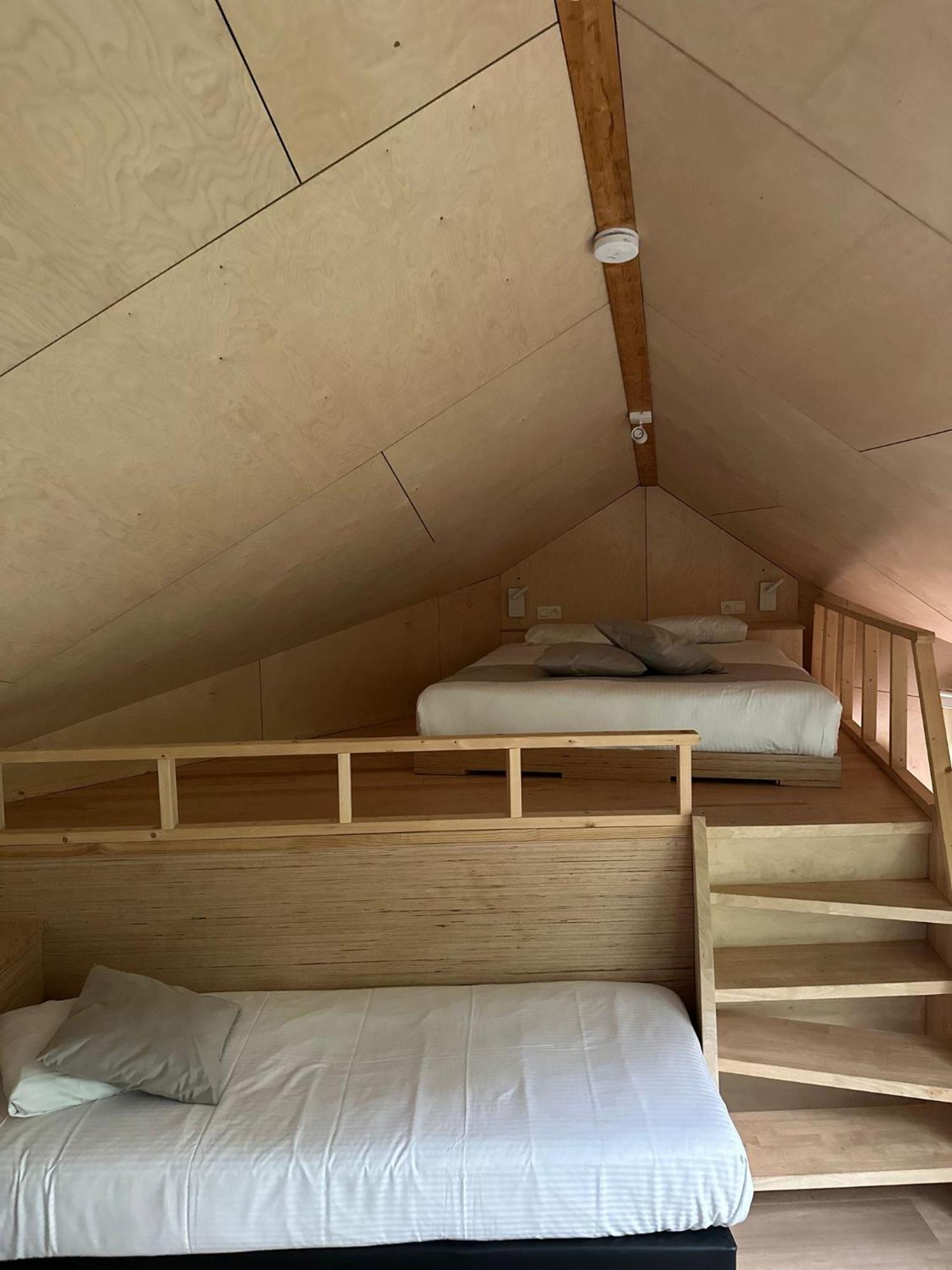 Utopia Village - Art & Nature Lodges Монс Екстериор снимка